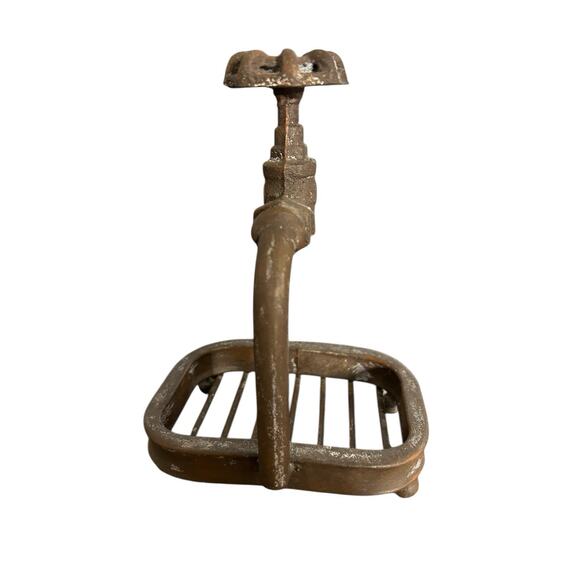 CAST‎ IRON EUC WATER FAUCET SINK COUNTER SOAP DISH HOLDER COUNTRY DECOR - Picture 3 of 4